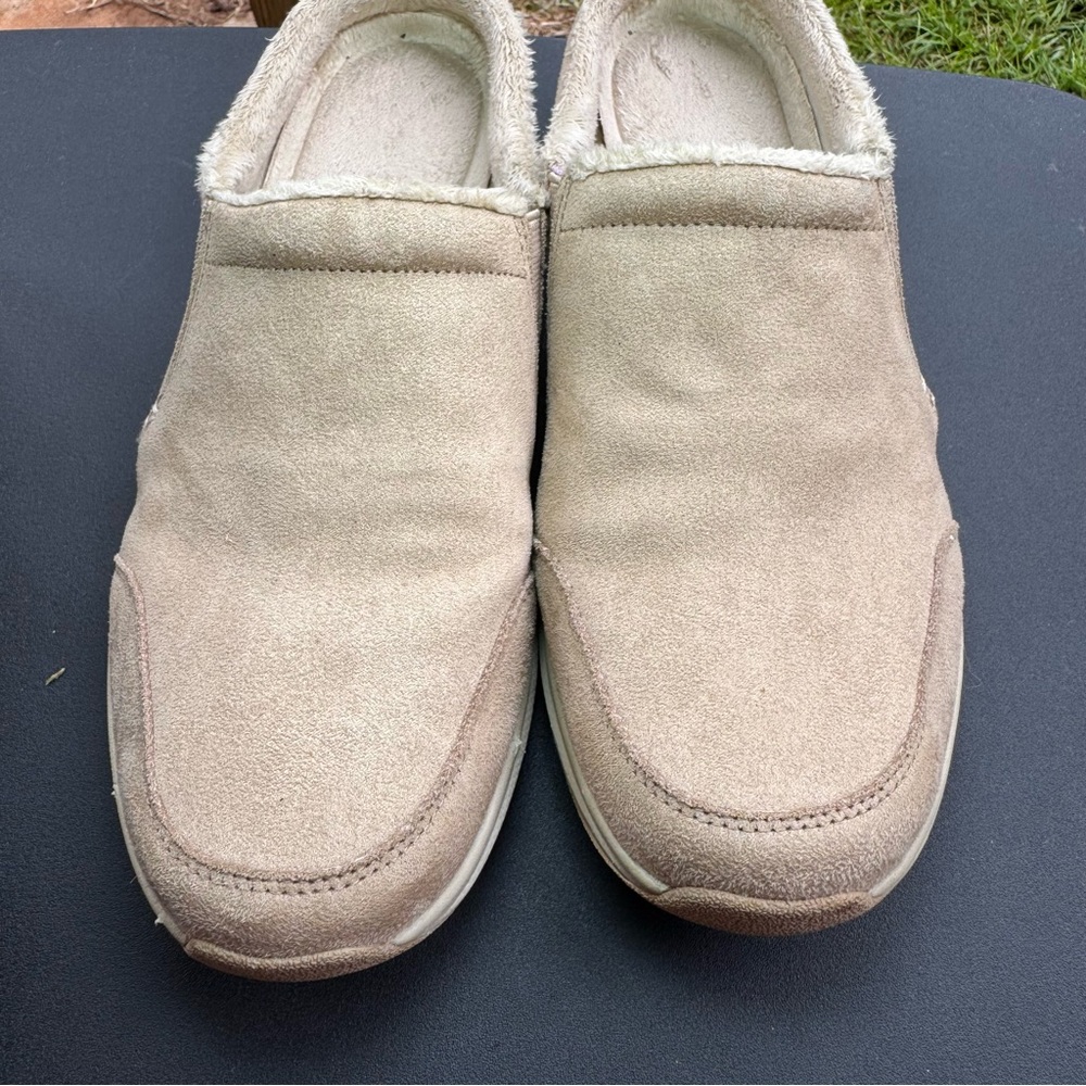 Sketchers Tan Suede Slip-On Clogs Women’s Size 8.5 - Picture 2 of 9